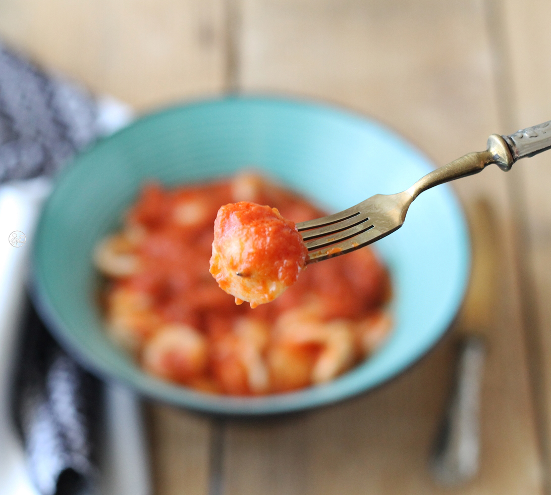 Orecchiette sans gluten et sa sauce de scamorza et saucisse - La Cassata Celiaca Orecchiette sans gluten et sa sauce de scamorza et saucisse - La Cassata Celiaca
