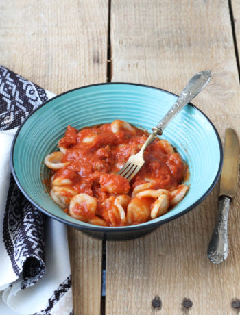 Orecchiette senza glutine con sugo di salsiccia e scamorza - La Cassata Celiaca