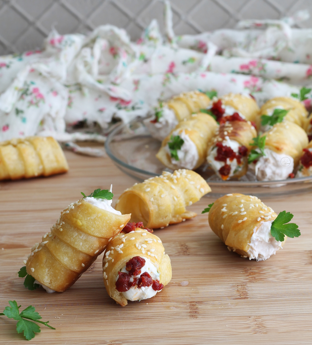 Cannoncini salati di pasta sfoglia senza glutine - La Cassata Celiaca