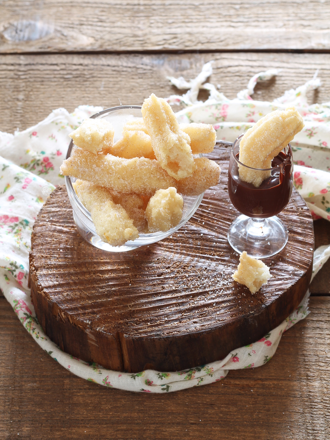 Churros sans gluten et sans œufs - La Cassata Celiaca Churros sans gluten et sans œufs - La Cassata Celiaca