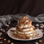 Pancakes sans gluten avec crème fleurette et noisettes - La Casssata Celiaca