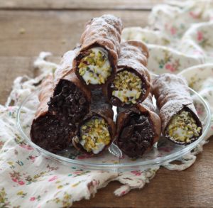 Cannoli siciliens sans gluten en vidéo - La Cassata Celiaca