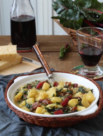 Soupe au riz avec pommes de terre et blettes rouges - La Cassata Celiaca