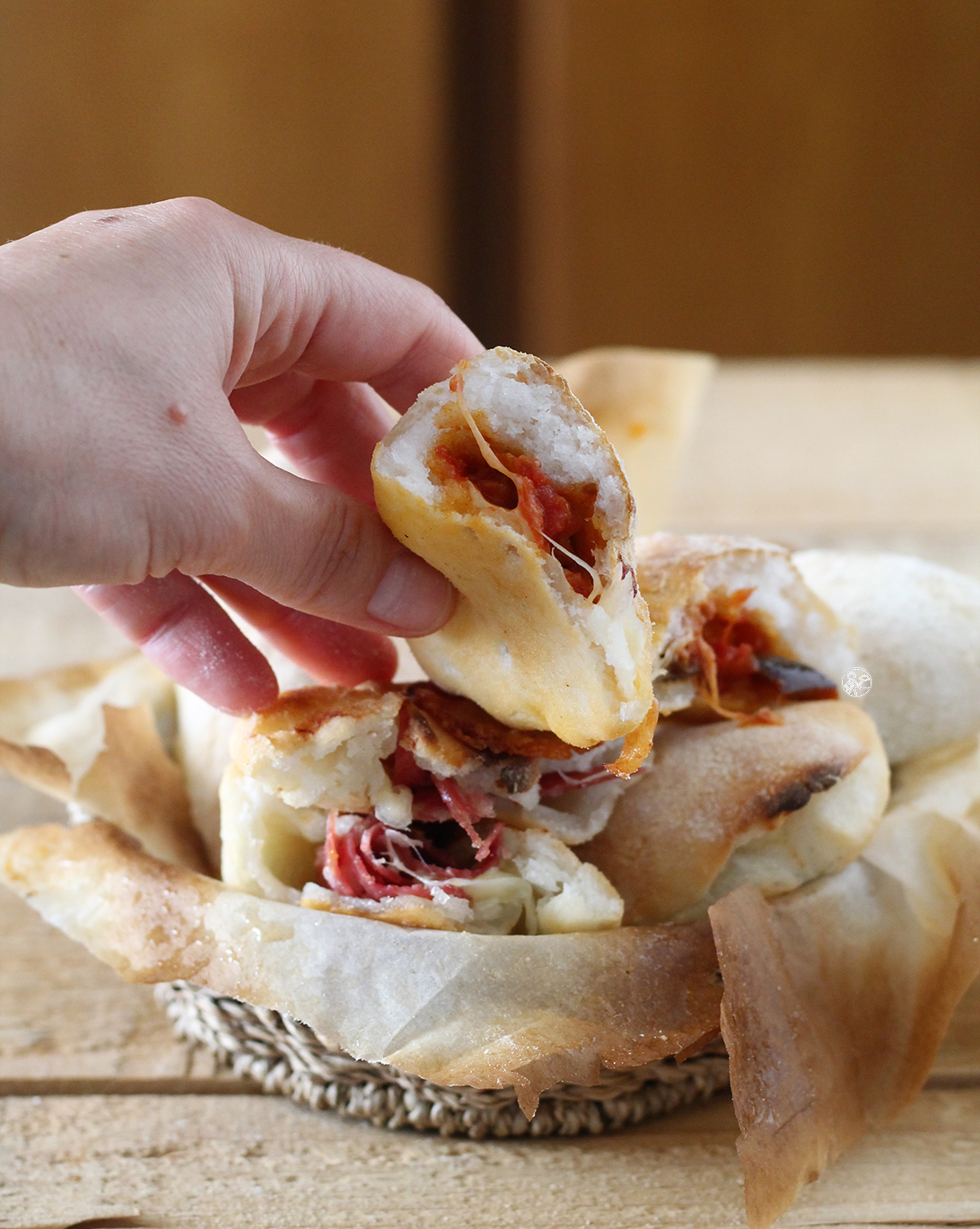 Mini chaussons de pâte à pizza sans gluten en vidéo - La Cassata Celiaca