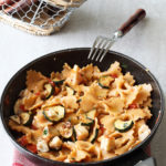 Farfalle senza glutine alla paprika con spigola e zucchine - La Cassata Celiaca