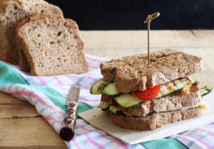 Toast di pane nero senza glutine - La Cassata Celiaca