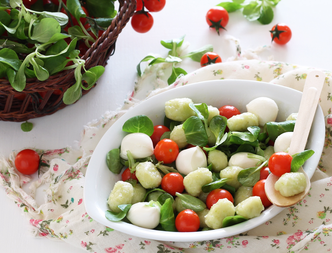 Insalata di gnocchi verdi senza glutine - La Cassata Celiaca