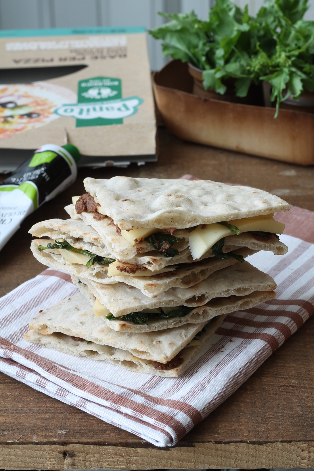 Sandwich di pizza senza glutine con cime di rapa - La Cassata Celiaca