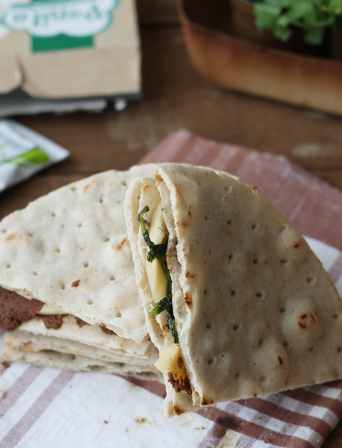 Sandwich di pizza senza glutine con cime di rapa - La Cassata Celiaca