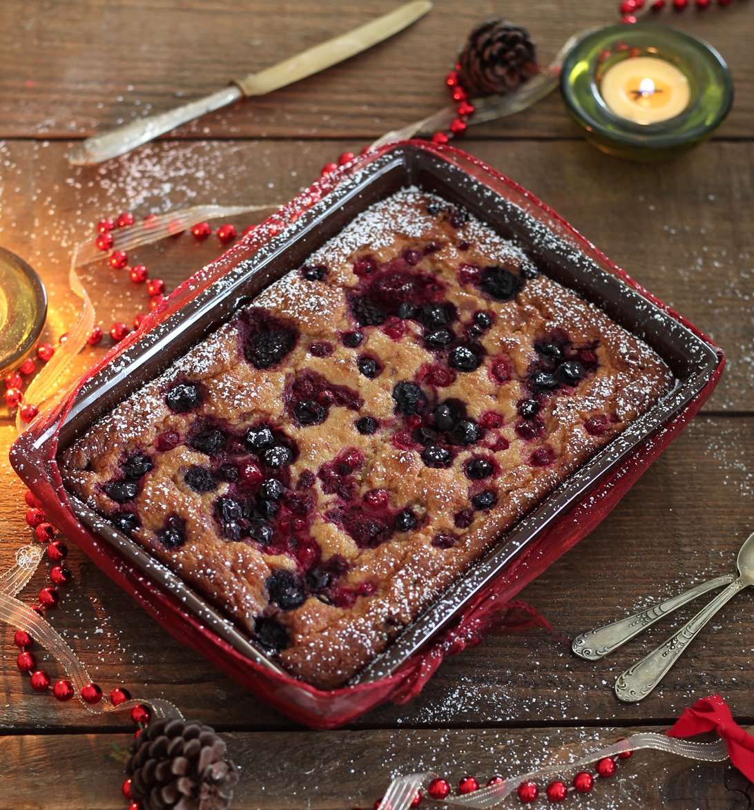 Dolce con pandoro e frutti di bosco senza glutine - La Cassata Celiaca