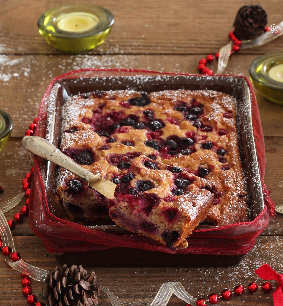 Cake au pandoro et aux fruits de bois sans gluten - La Cassata Celiaca