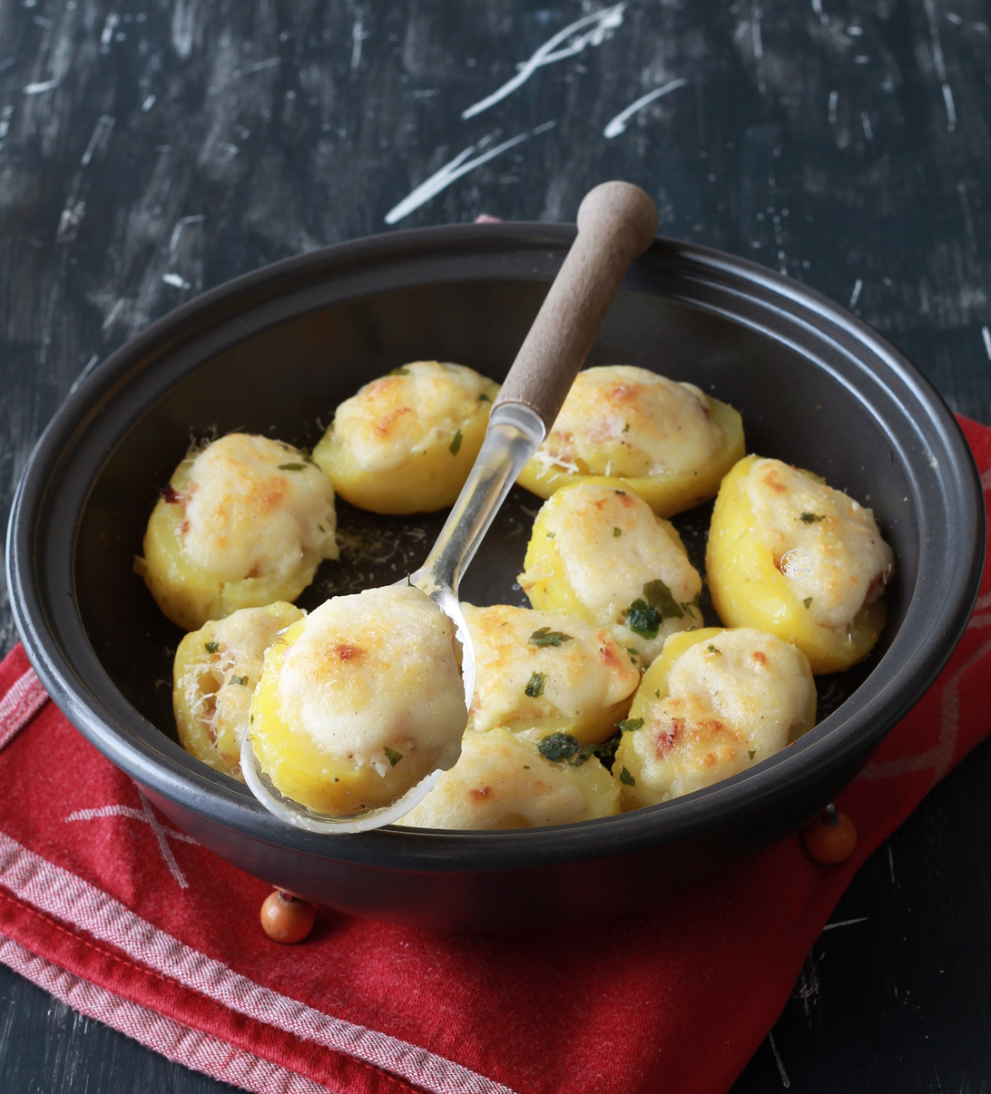 Pommes de terre farcies avec jambon et béchamel sans gluten - La Cassata Celiaca Pommes de terre farcies avec jambon et béchamel sans gluten - La Cassata Celiaca