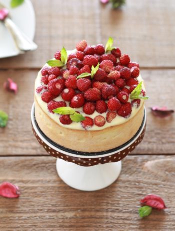 Tarte sans gluten avec crème au mascarpone et fraises des bois - La Cassata Celiaca