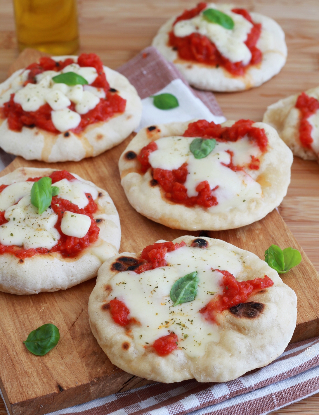 Mini pizza apéritif sans gluten, sans levure boulangère et sans four - La Cassata Celiaca