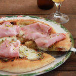 Pizza senza glutine con mortadella e pistacchi - La Cassata Celiaca