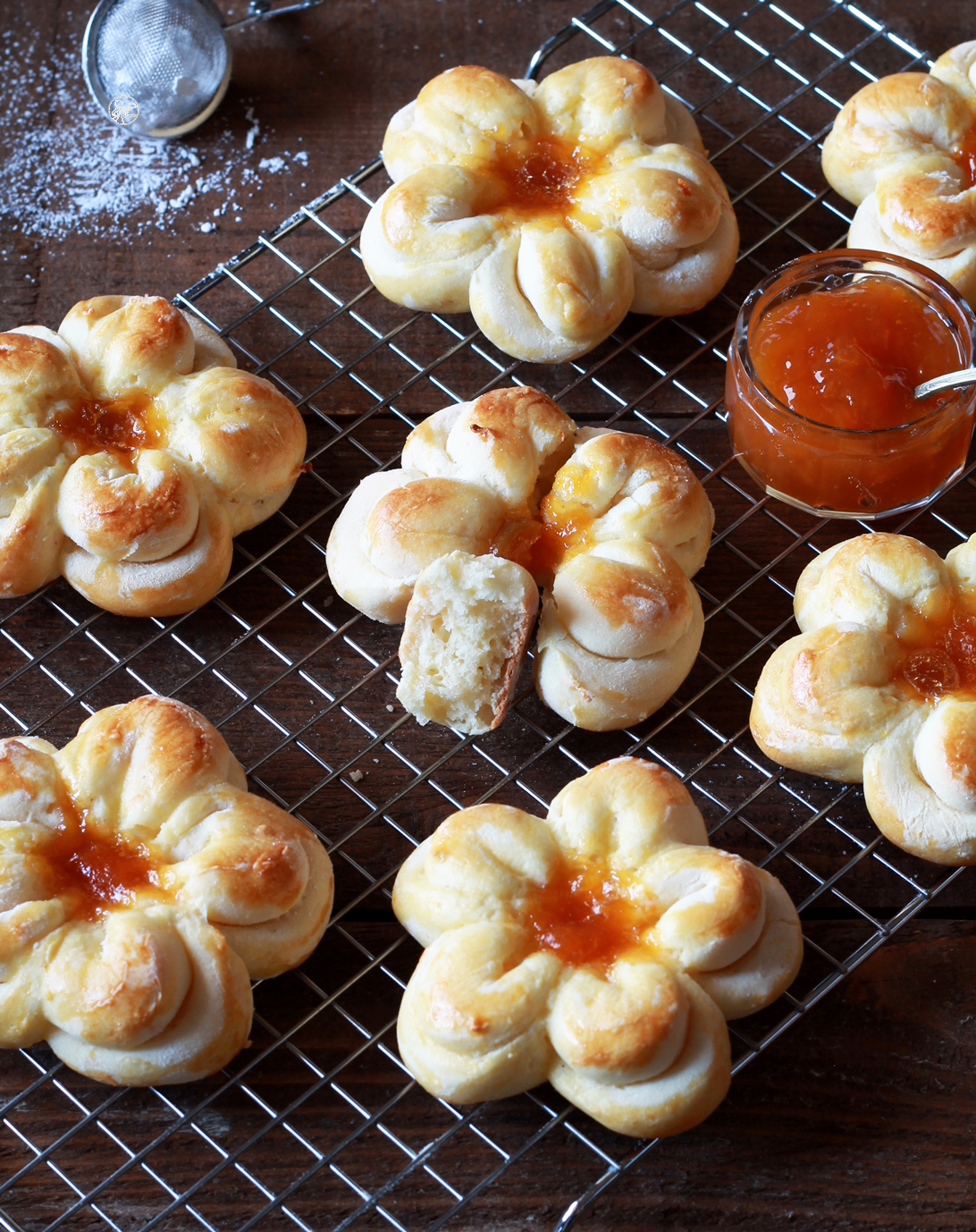 Petites brioches fleurs sans gluten - La Cassata Celiaca 