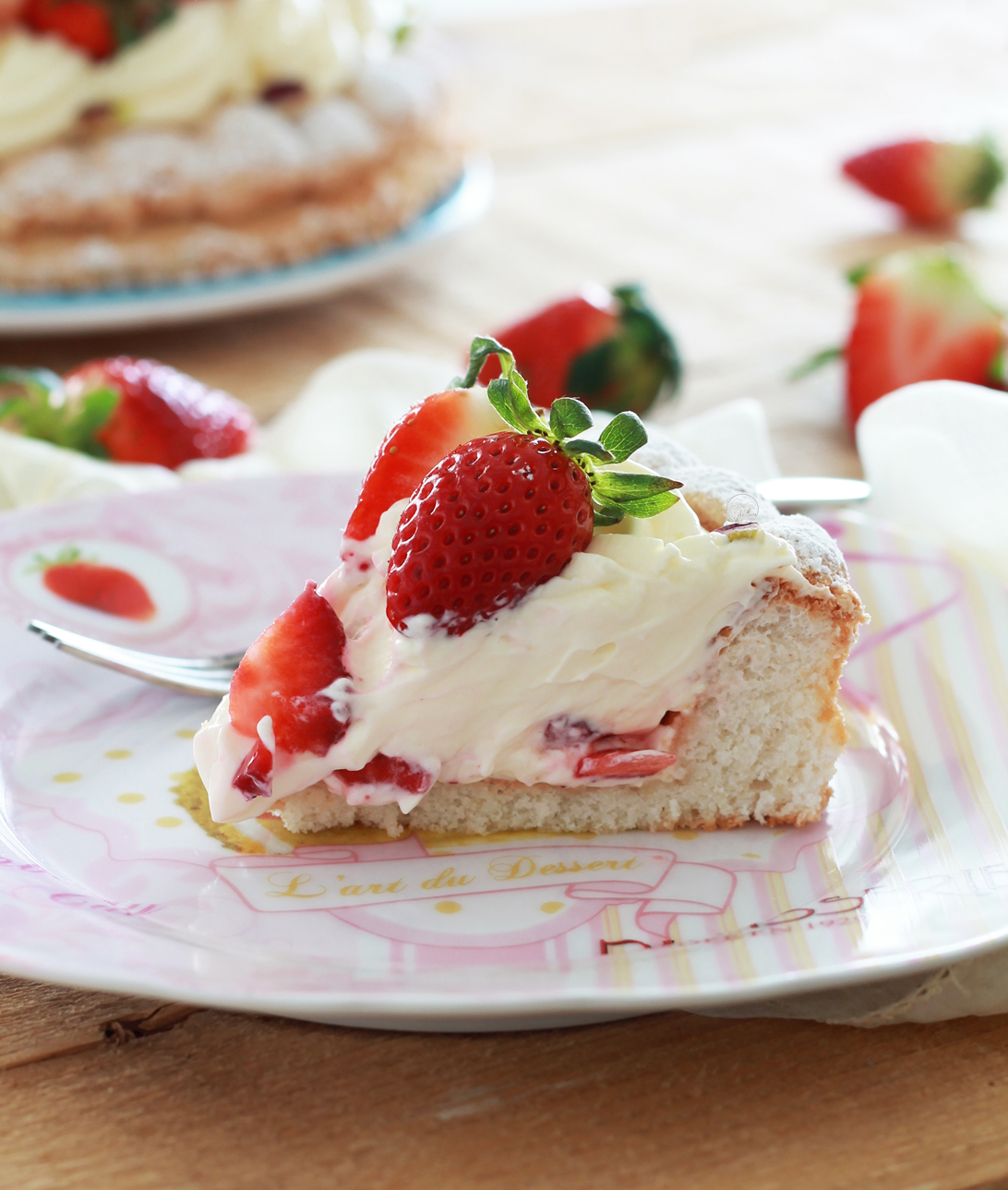 Dacquoise con crema e fragole senza glutine - La Cassata Celiaca