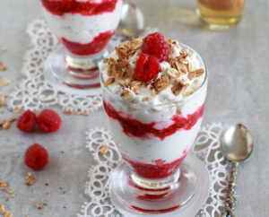 Cranachan avec framboises et avoine sans gluten - La Cassata Celiaca