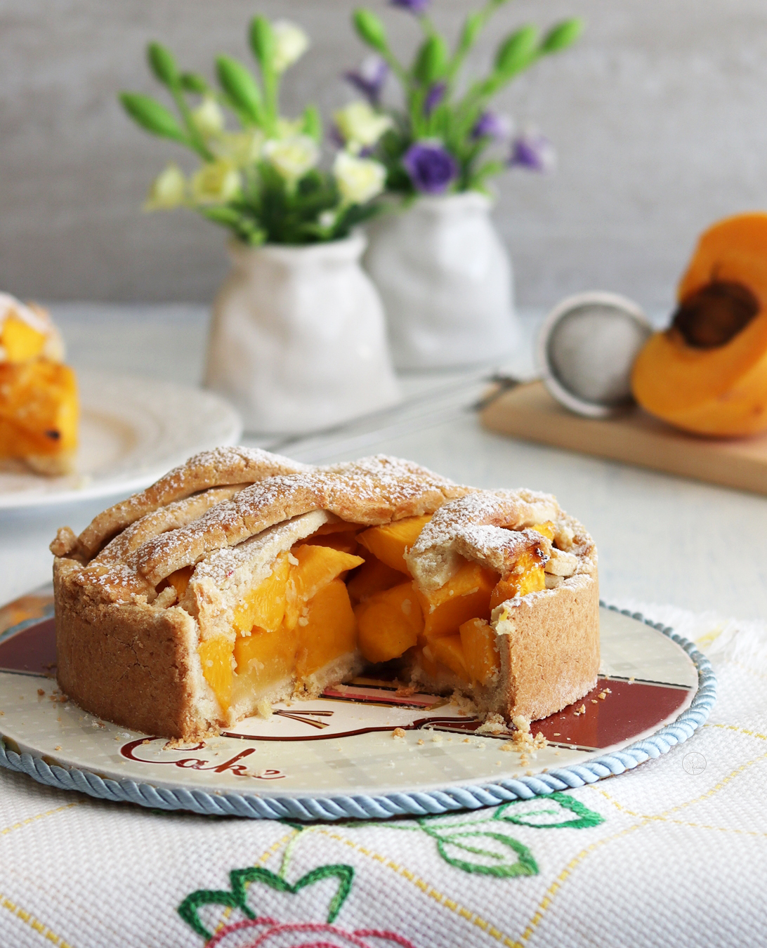 Crostata alle pesche senza glutine e senza zucchero - La Cassata Celiaca Crostata alle pesche senza glutine e senza zucchero - La Cassata Celiaca