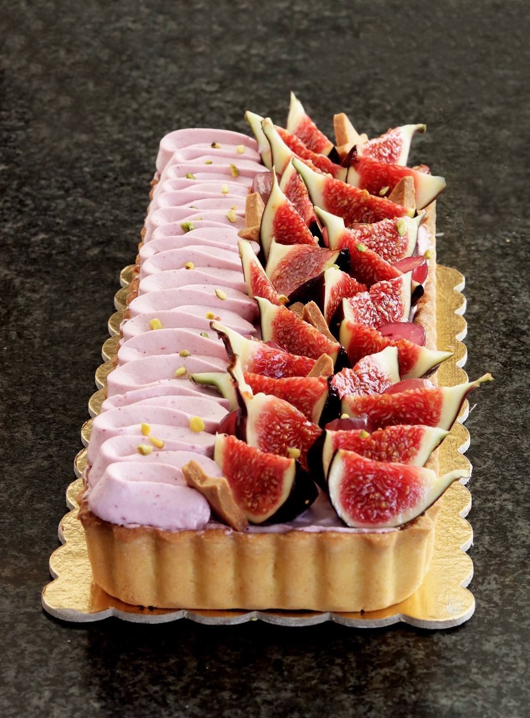 Crostata frangipane con fichi e uva senza glutine - La Cassata Celiaca