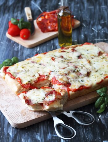 Pizza rustique en plaque sans gluten - La Cassata Celiaca