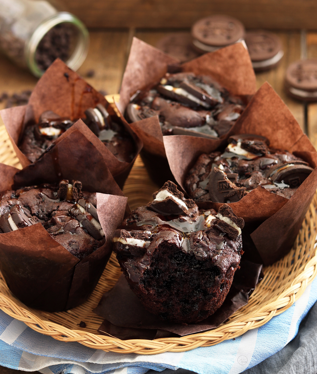 Muffins au double chocolat et biscuits façon Oreo sans gluten - La Cassata Celiaca