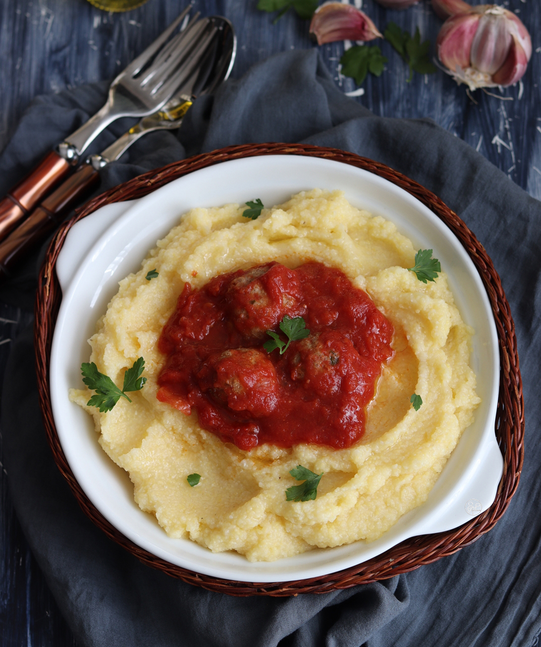 Polenta con polpette al sugo - La Cassata Celiaca Polenta con polpette al sugo - La Cassata Celiaca