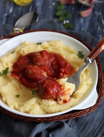 Polenta avec boulettes de viande - La Cassata Celiaca