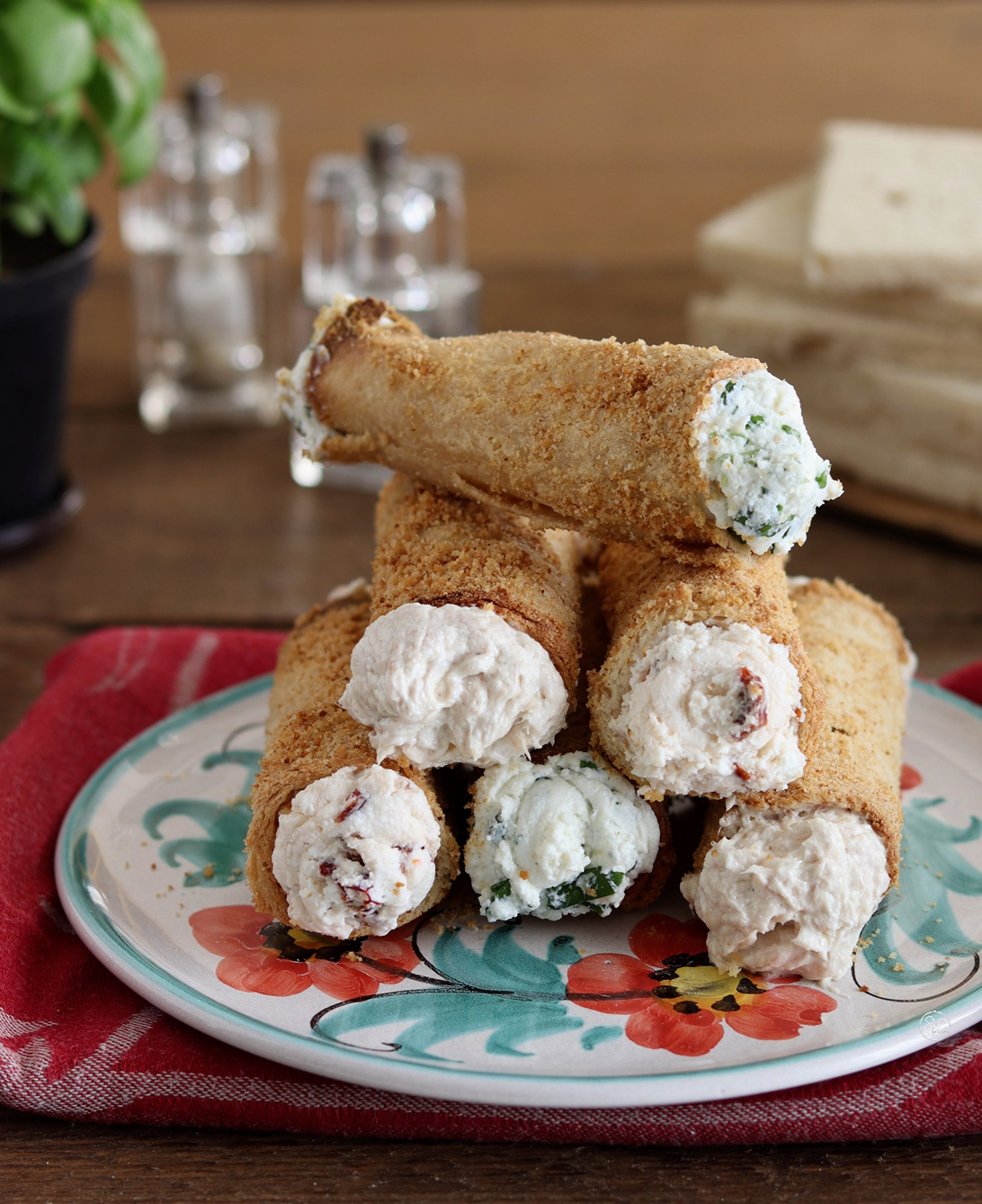 Rotolini di pane senza glutine con crema di formaggio - La Cassata Celiaca