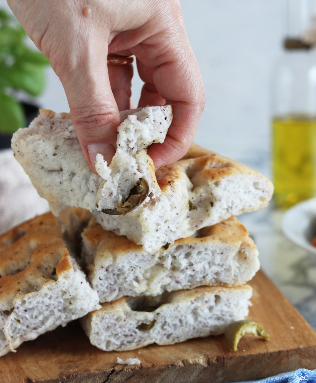 Focaccia con le olive con Miscela Oro Pan Fibra Integrale - La Cassata Celiaca Focaccia con le olive con Miscela Oro Pan Fibra Integrale - La Cassata Celiaca