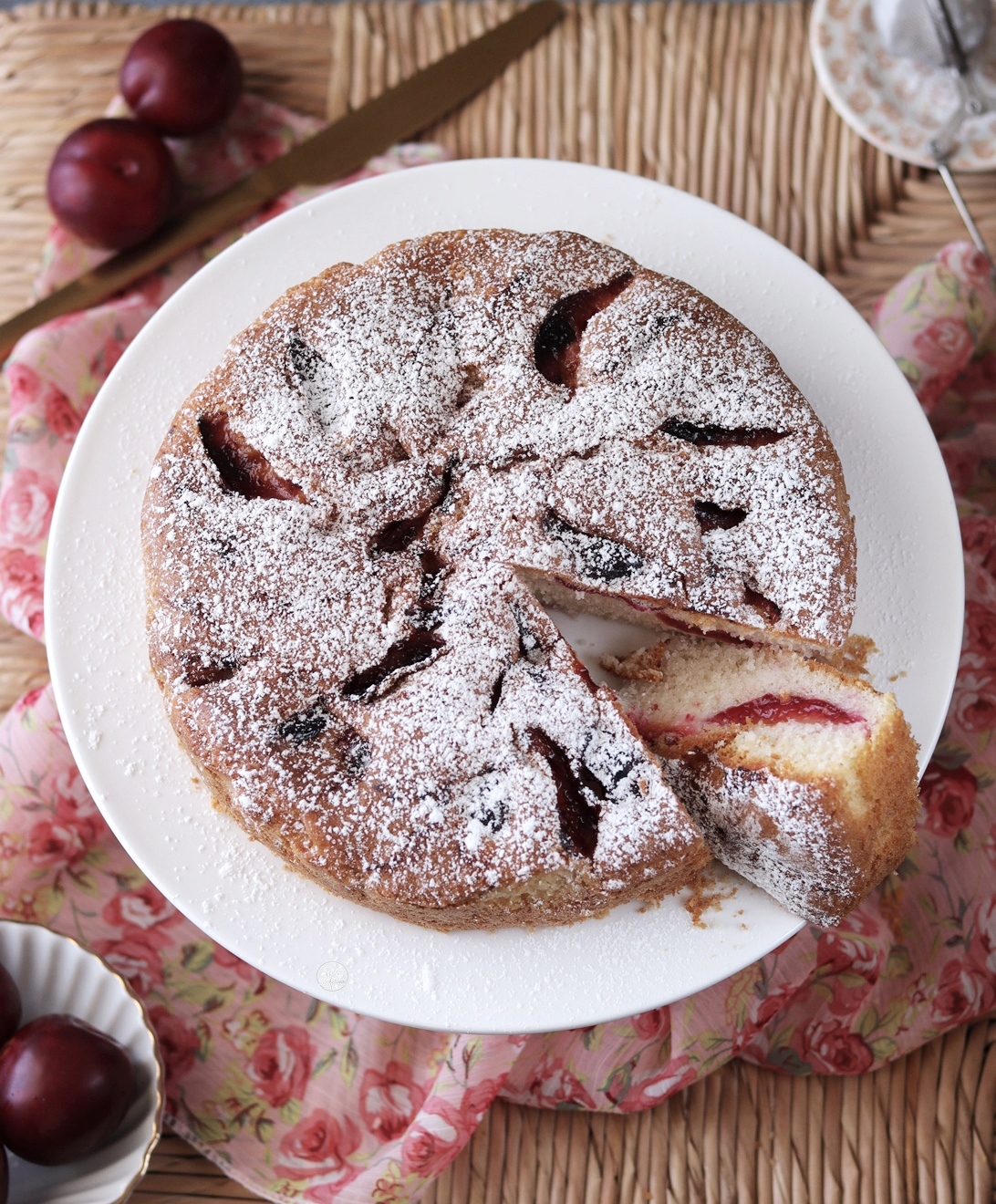 Torta 3 vasetti e mezzo alle susine senza glutine - La Cassata Celiaca