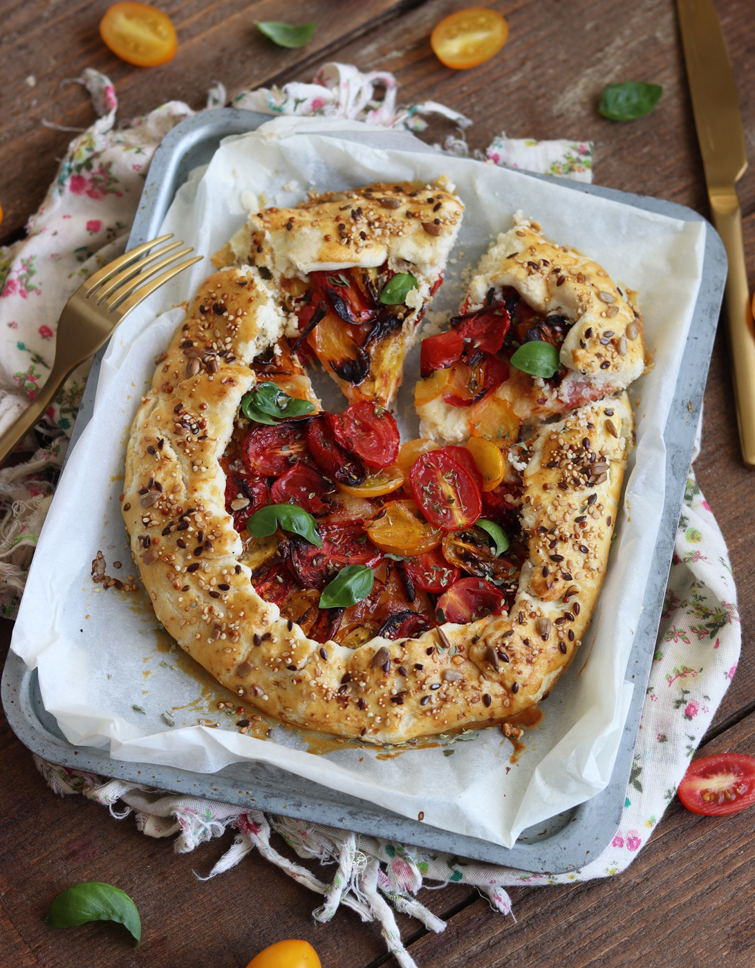 Galette à la tomate sans gluten - La Cassata Celiaca Galette à la tomate sans gluten - La Cassata Celiaca