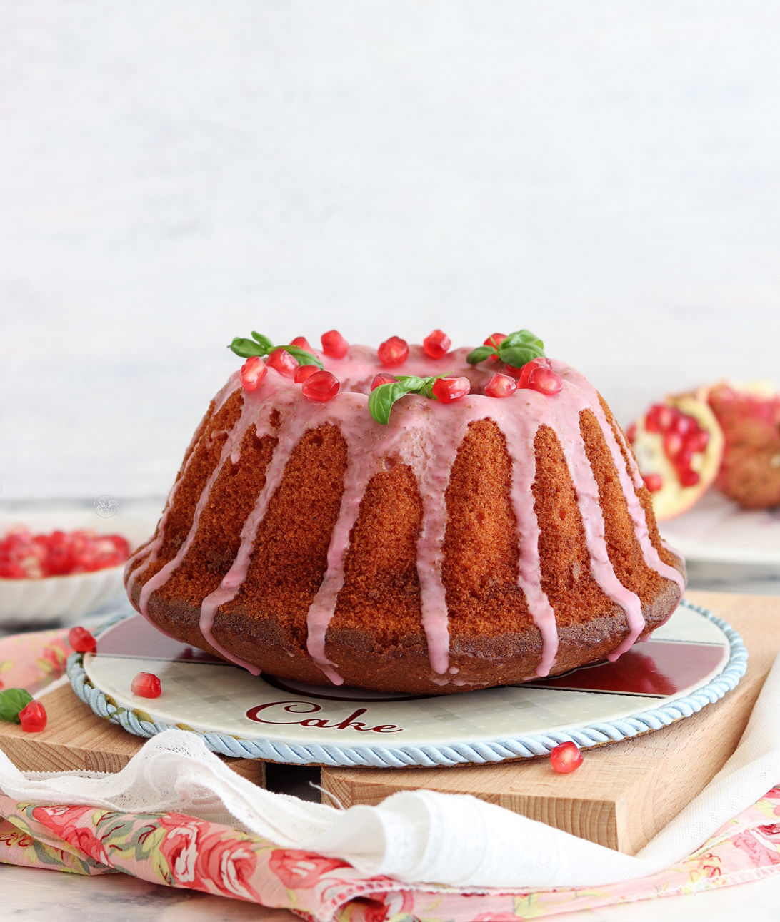 Ciambella alla melagrana senza glutine - La Cassata Celiaca Ciambella alla melagrana senza glutine - La Cassata Celiaca