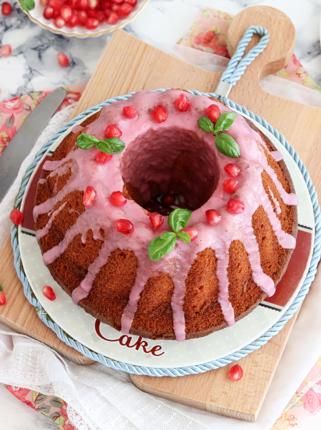 Ciambella alla melagrana senza glutine - La Cassata Celiaca Ciambella alla melagrana senza glutine - La Cassata Celiaca