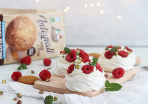 Meringues à la crème et aux framboises - La Cassata Celiaca