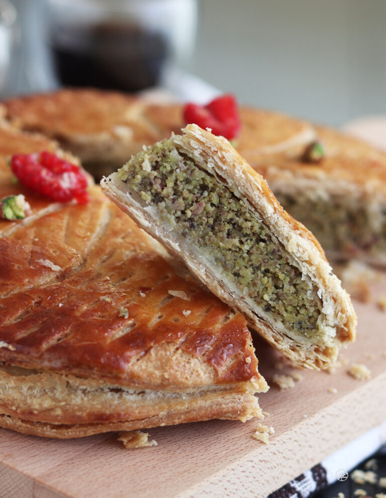 Galette des rois pistacchio e lampone senza glutine - La Cassata Celiaca