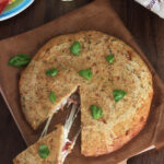 Gâteau de pain sans gluten avec fromage et speck - La Cassata Celiaca
