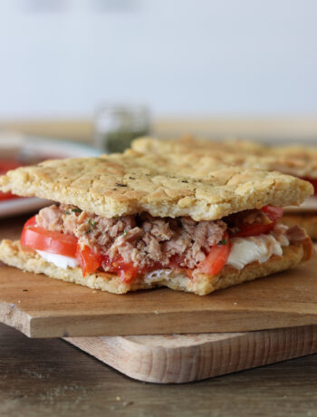 Focaccia bassa e croccante senza glutine - La Cassata Celiaca