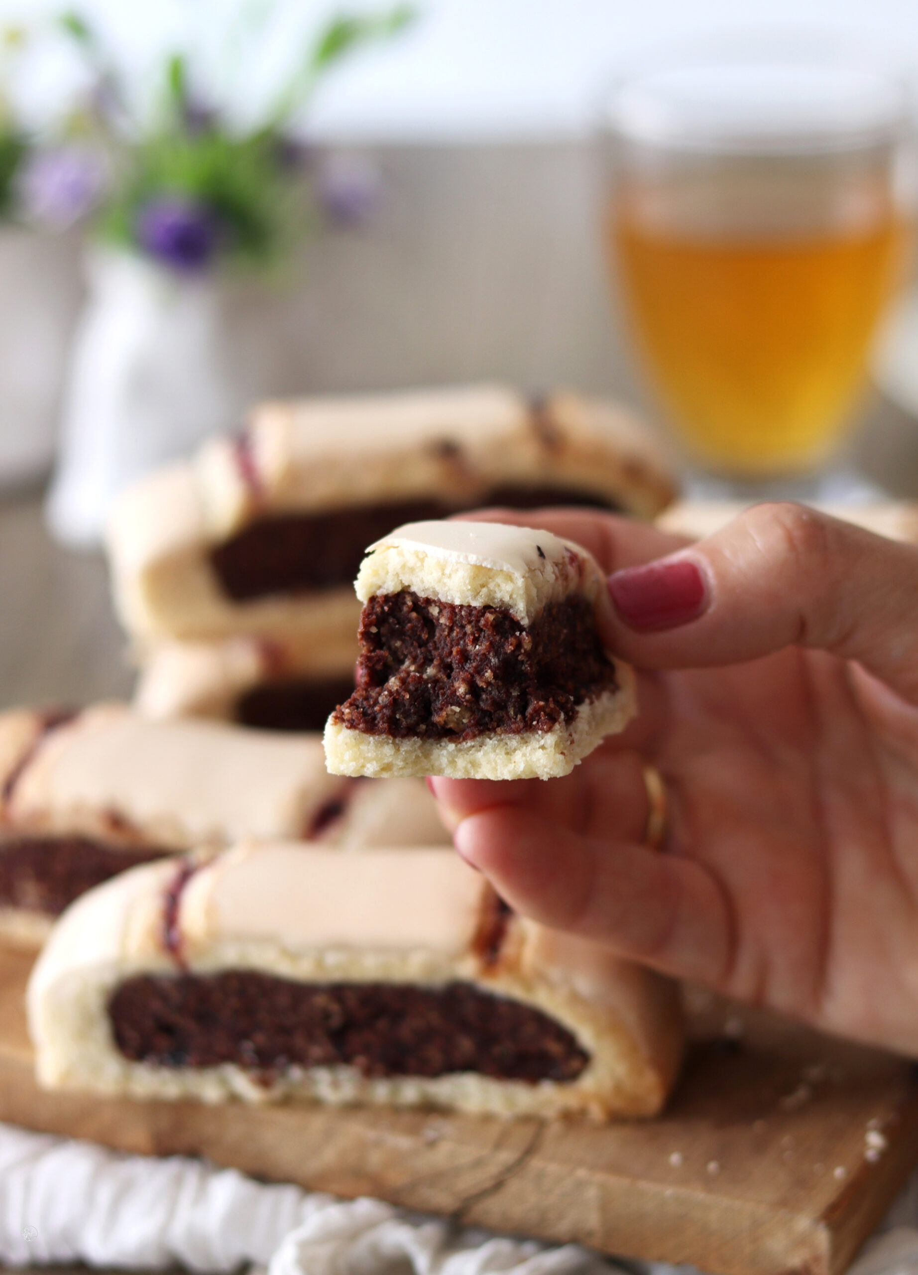 Biscuits aux cerises noires sans gluten - La Cassata Celiaca