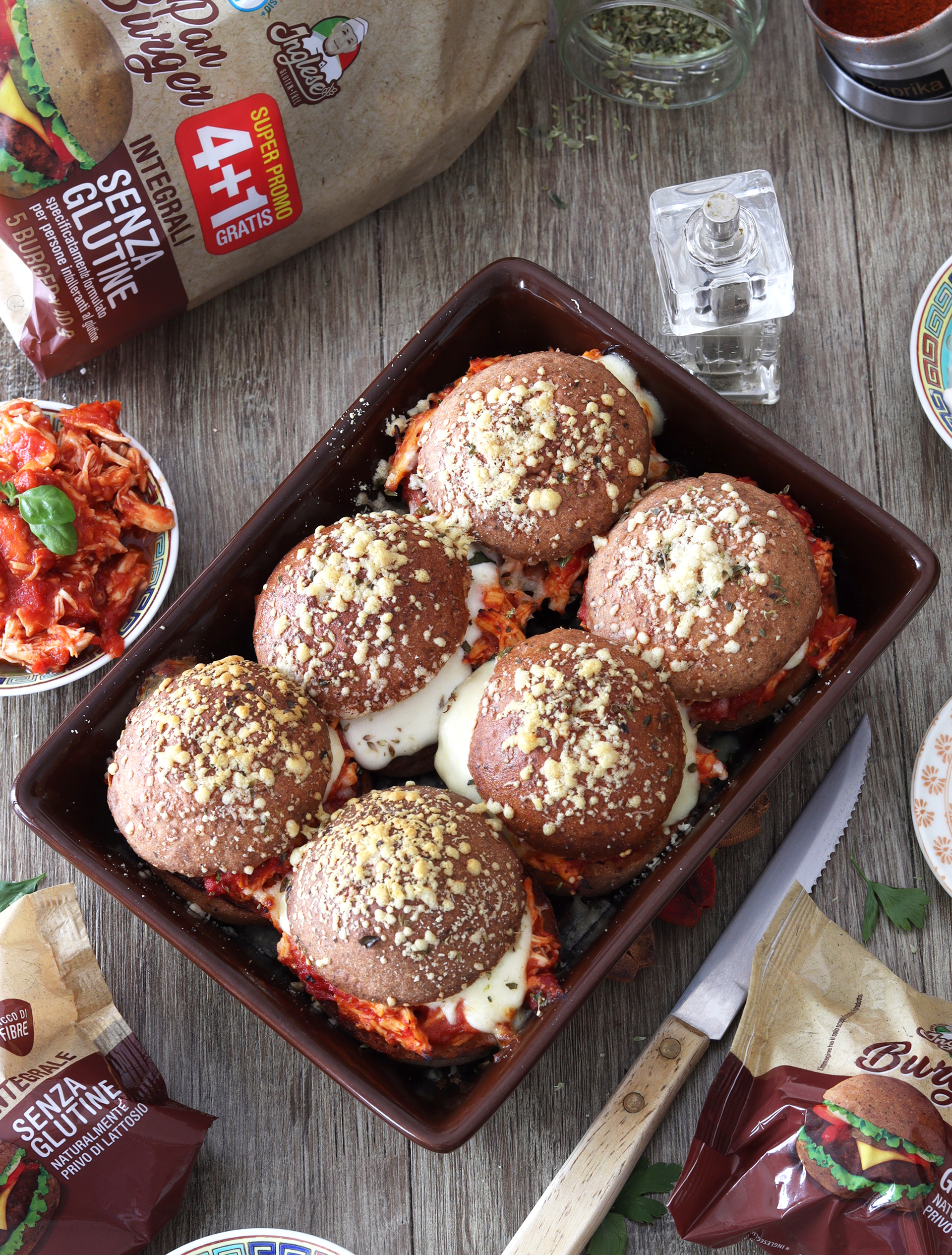 Burger di pollo alla parmigiana senza glutine - La Cassata Celiaca Burger di pollo alla parmigiana senza glutine - La Cassata Celiaca