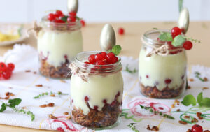 Coppette con granola e crema al limone senza glutine - La Cassata Celiaca