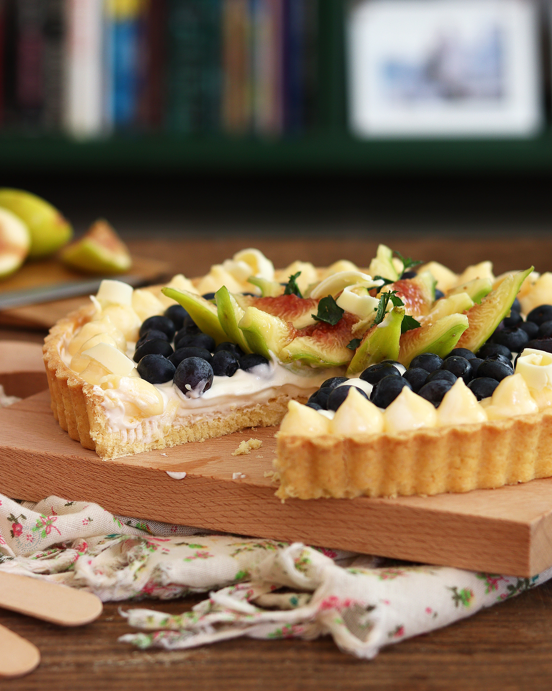 Crostata con crema e frutta con Oro Frolla senza glutine - La Cassata Celiaca