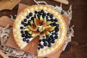 Crostata con crema e frutta con Oro Frolla senza glutine - La Cassata Celiaca