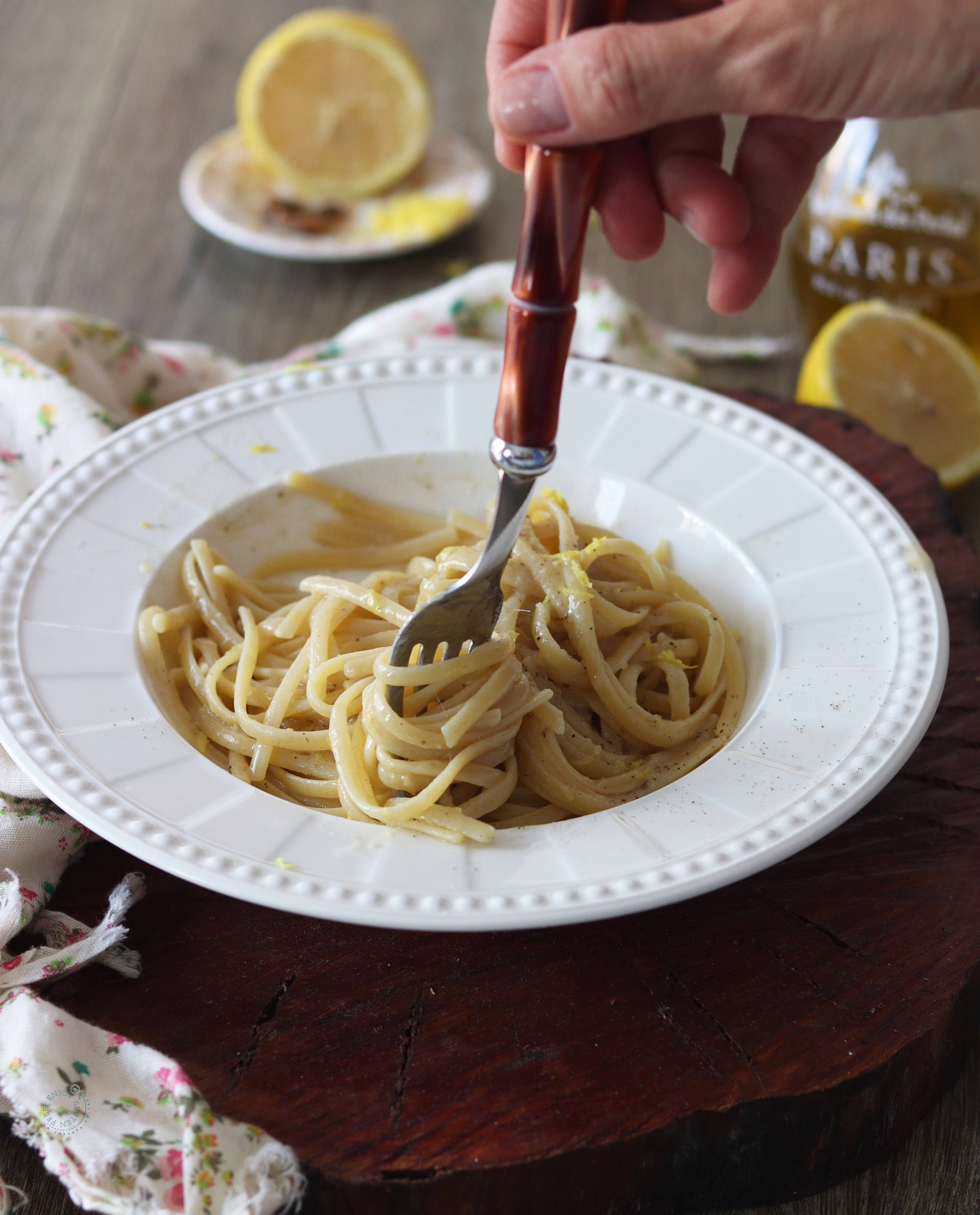 Spaghetti burro e alici senza glutine - La Cassata Celiaca