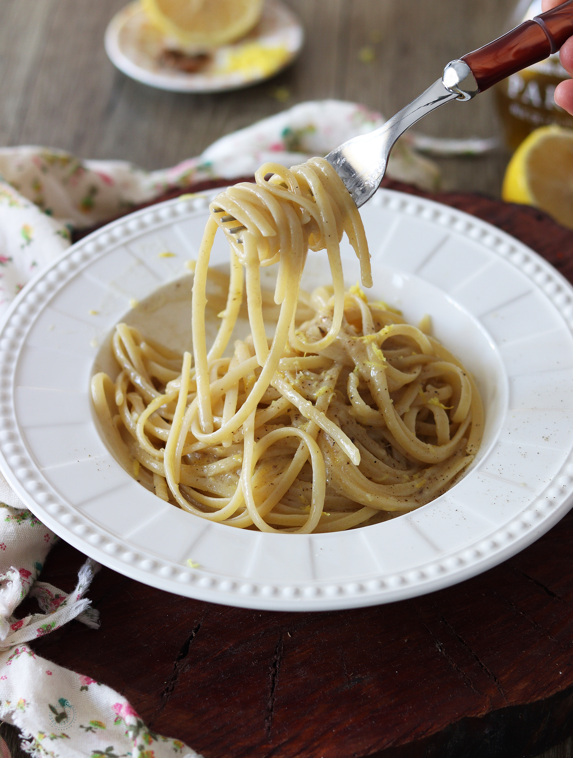 Spaghetti au beurre et aux anchois sans gluten - La Cassata Celiaca