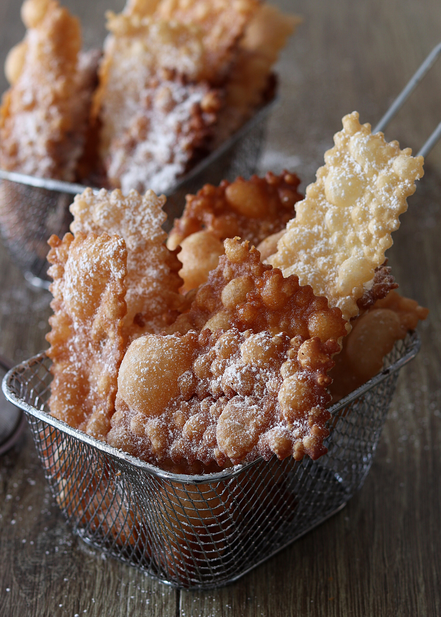 Chiacchiere con 2 ingredienti e con Miscela Oro Fritti- La Cassata Celiaca