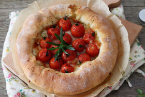 Focaccia ai pomodorini senza glutine - La Cassata Celiaca