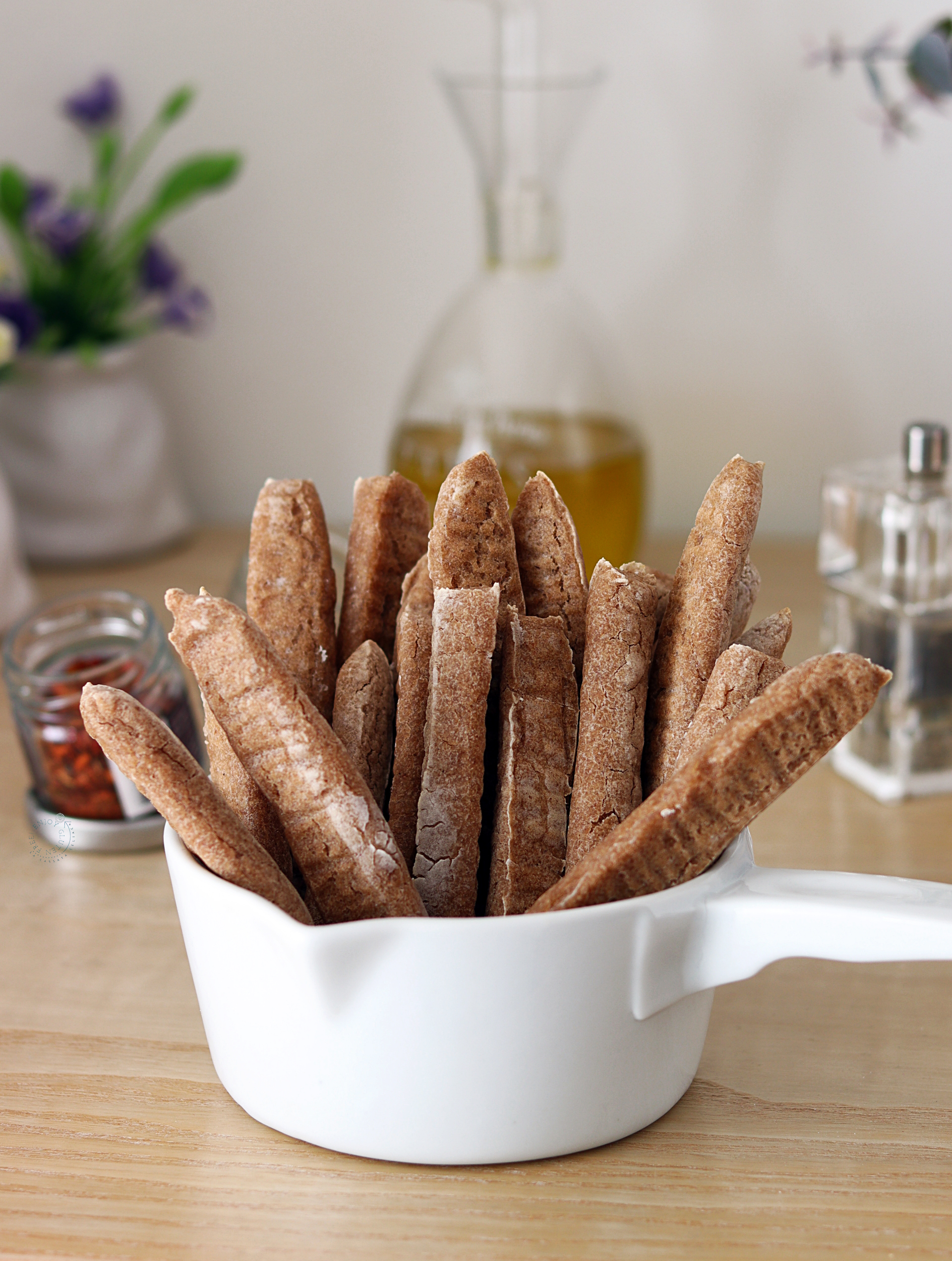 Bastoncini di pane al teff con esubero di lievito madre senza glutine - La Cassata Celiaca Bastoncini di pane al teff con esubero di lievito madre senza glutine - La Cassata Celiaca