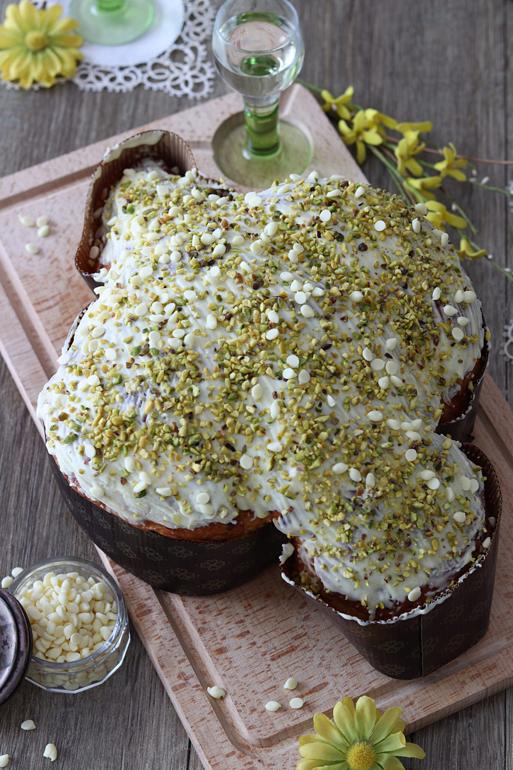 Colomba al pistacchio e cioccolato bianco senza glutine - La Cassata Celiaca