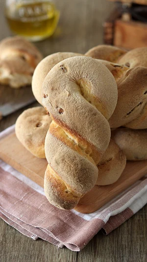 Treccine di pane alla zucca e olive - La Cassata Celiaca